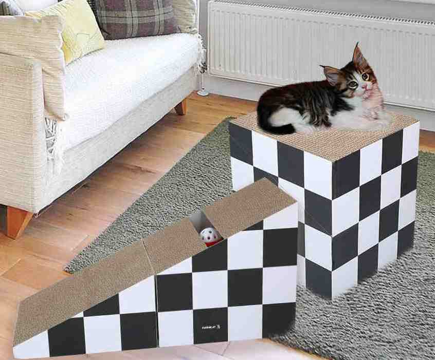 How to Get a Cat to Use a Scratching Board? - Blog - 1